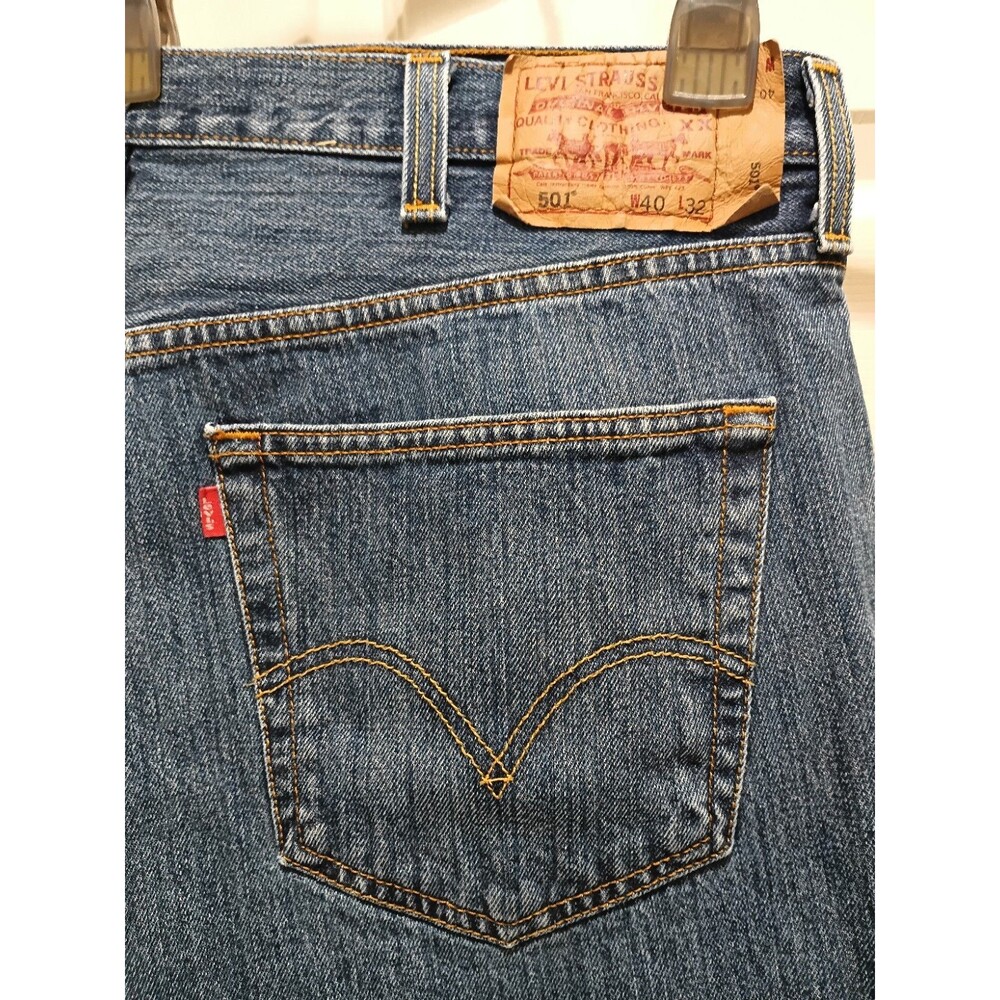 Levi's 501 Series Men's Straight Leg Button Fly Medium Wash Blue Denim Jeans 40